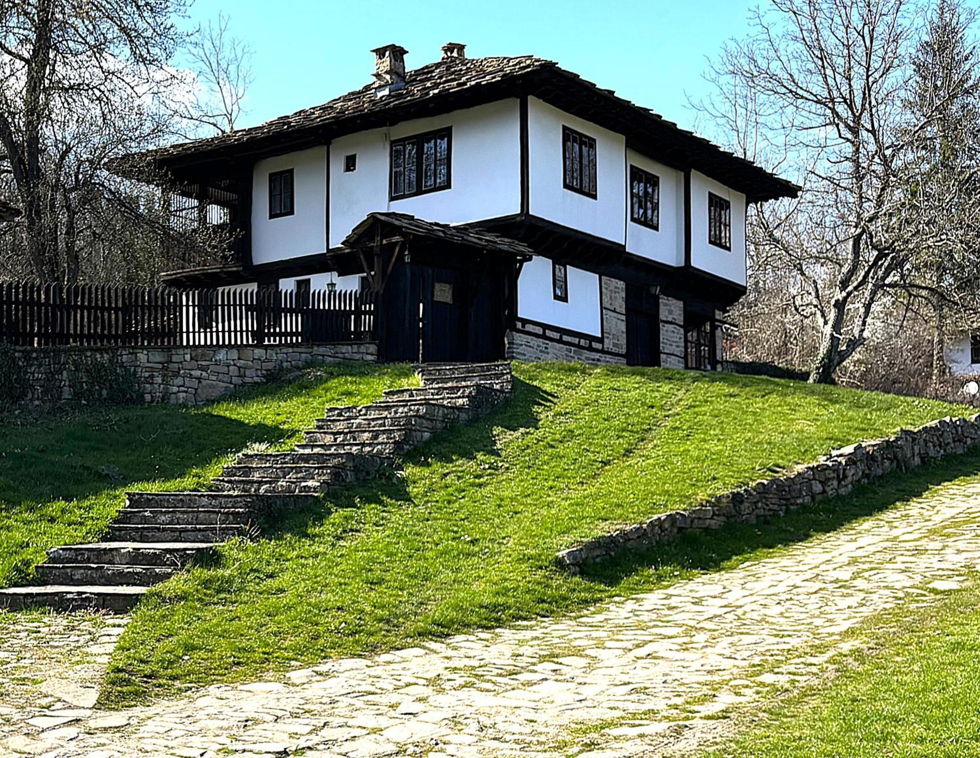 Къща За Гости Иван Карадимитров Bozhentsi Exterior photo